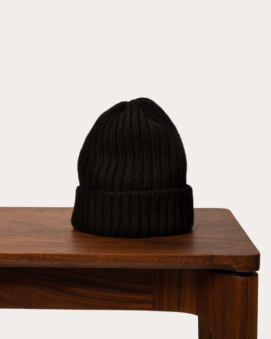 Chunky Knit Cashmere Beanie - Black